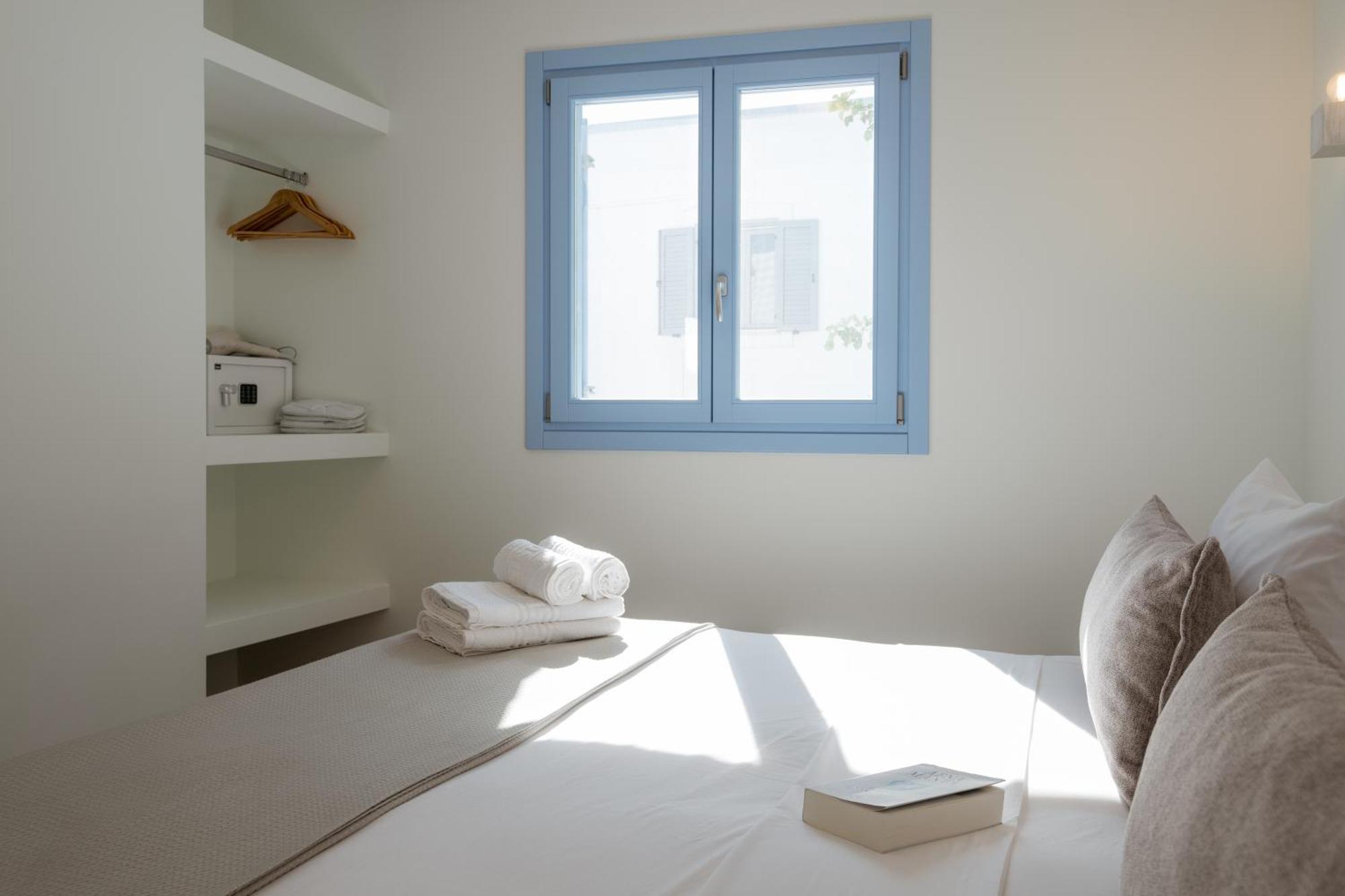 Aneliz Paros Apartment Bagian luar foto