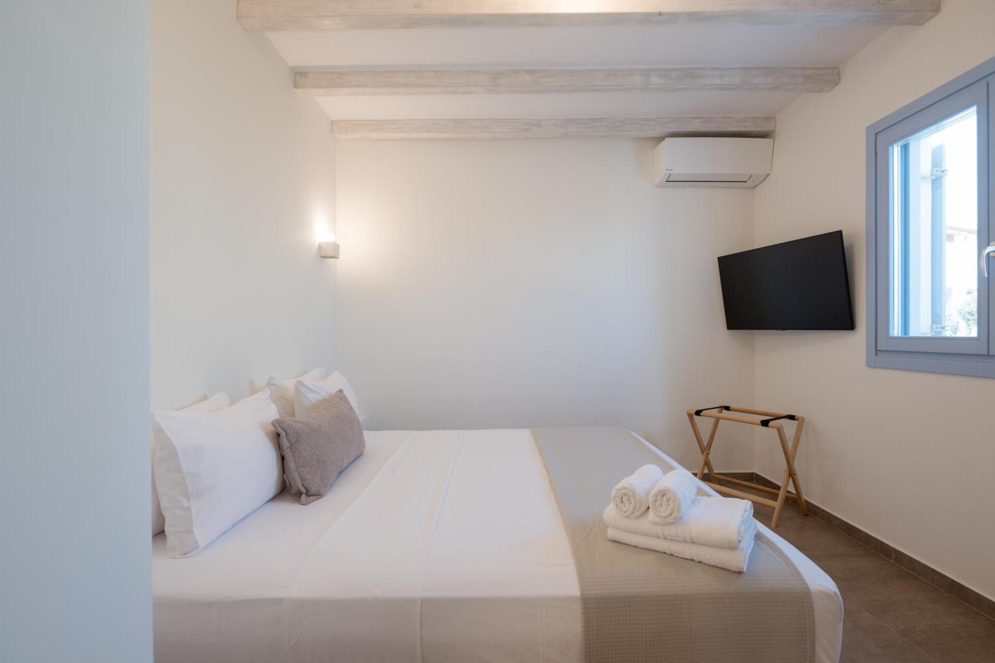 Aneliz Paros Apartment Bagian luar foto